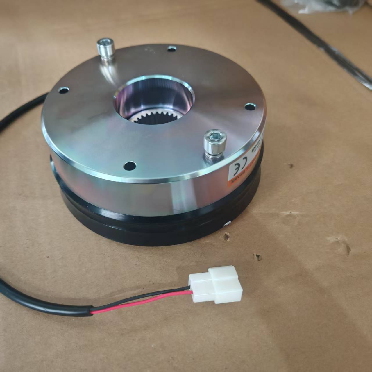 Elektronische rem 45712D-F-L0. - Car Electronics recensie en prijs
